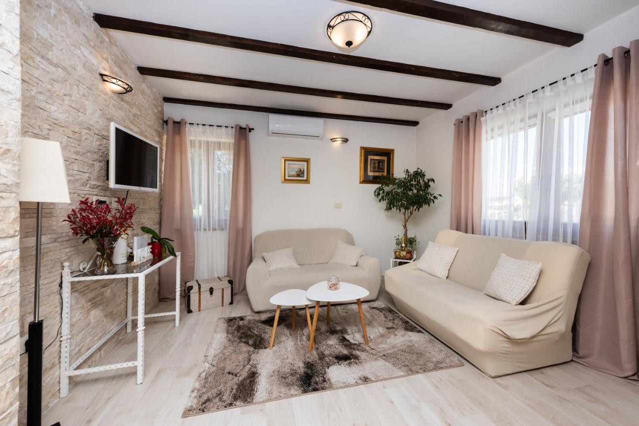 Villa Aldonna 比比涅 外观 照片