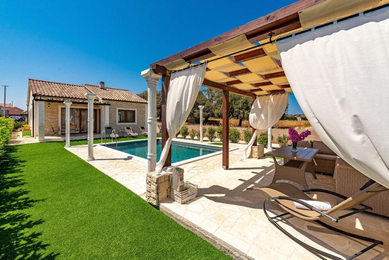 Villa Aldonna 比比涅 外观 照片