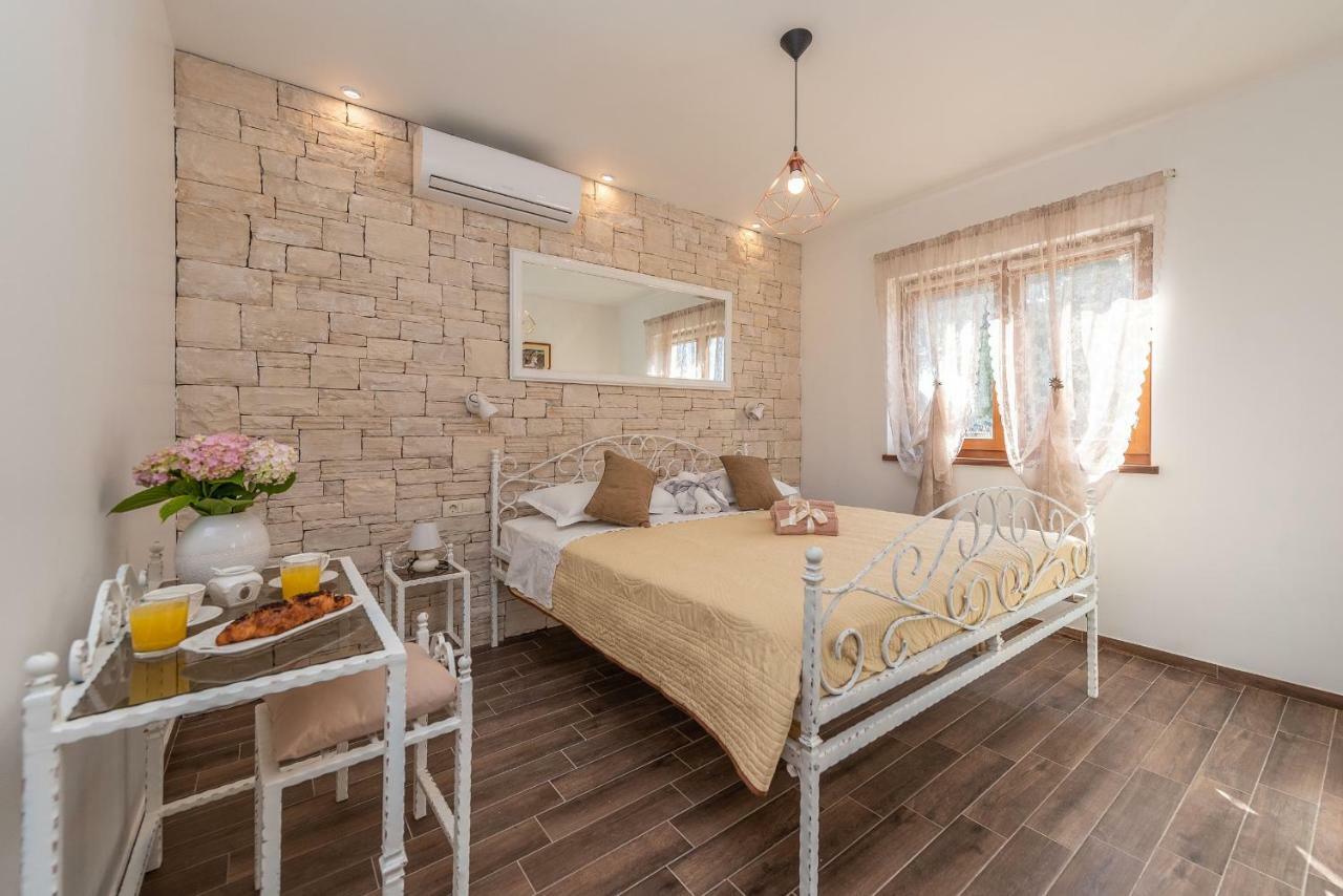 Villa Aldonna 比比涅 外观 照片